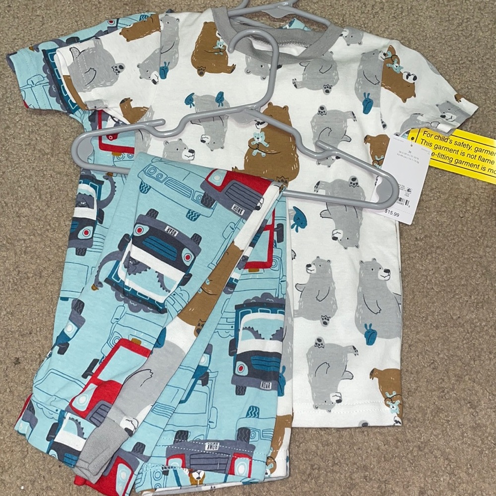 2 pairs of 3T Pjs!